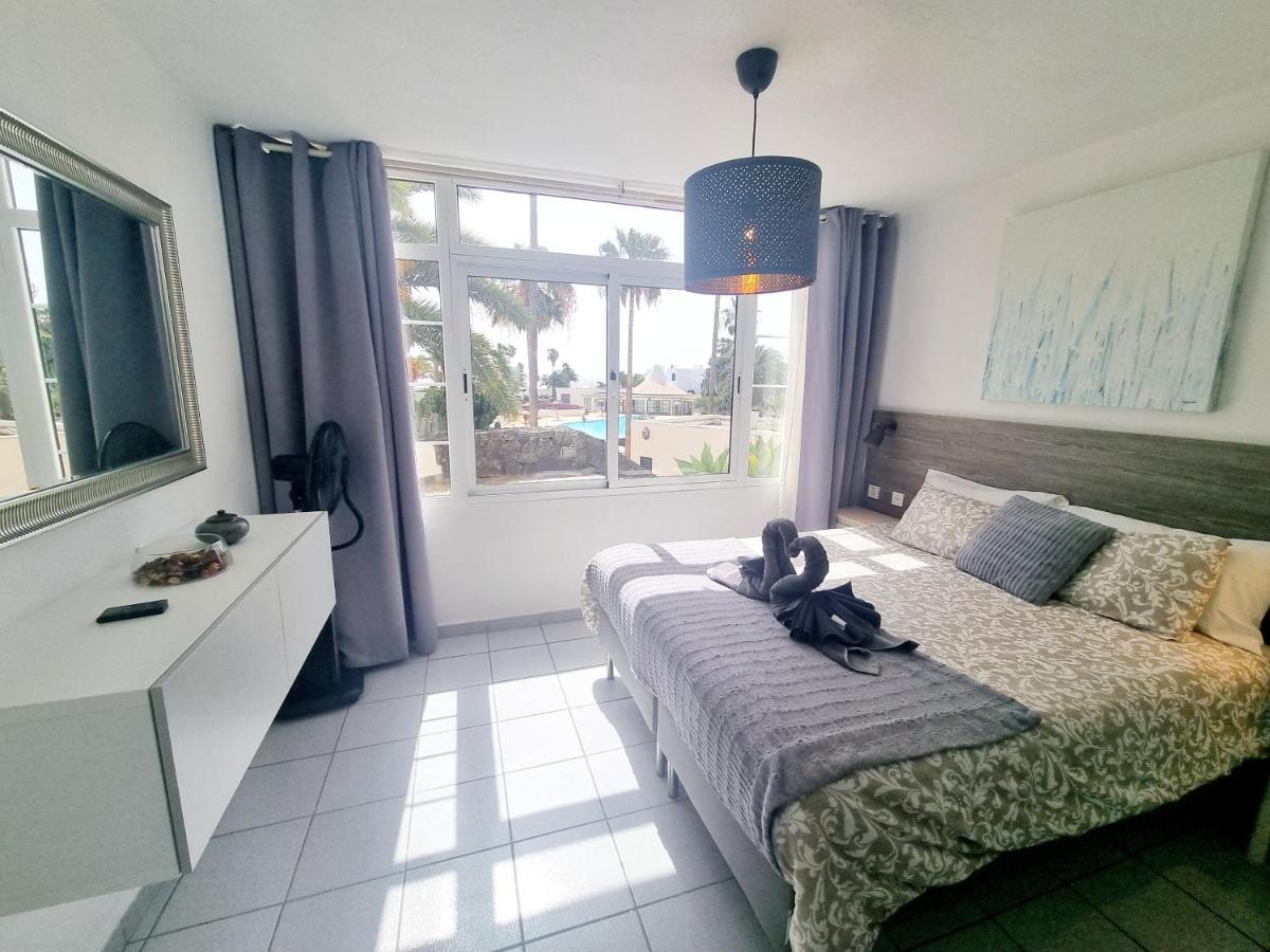 Luxury Apartamento Luz De Mar Complejo Playa Roca Costa Teguise Extérieur photo