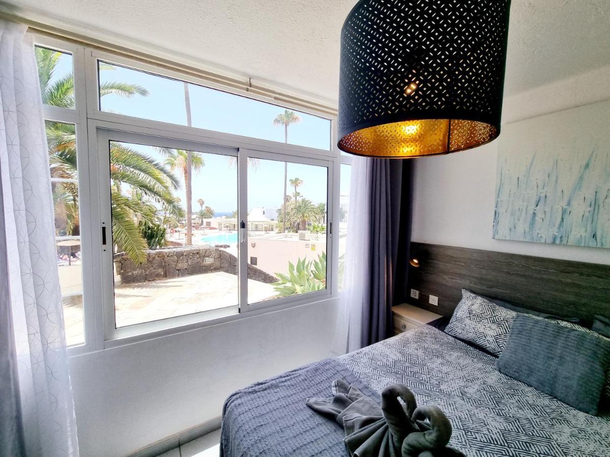 Luxury Apartamento Luz De Mar Complejo Playa Roca Costa Teguise Extérieur photo