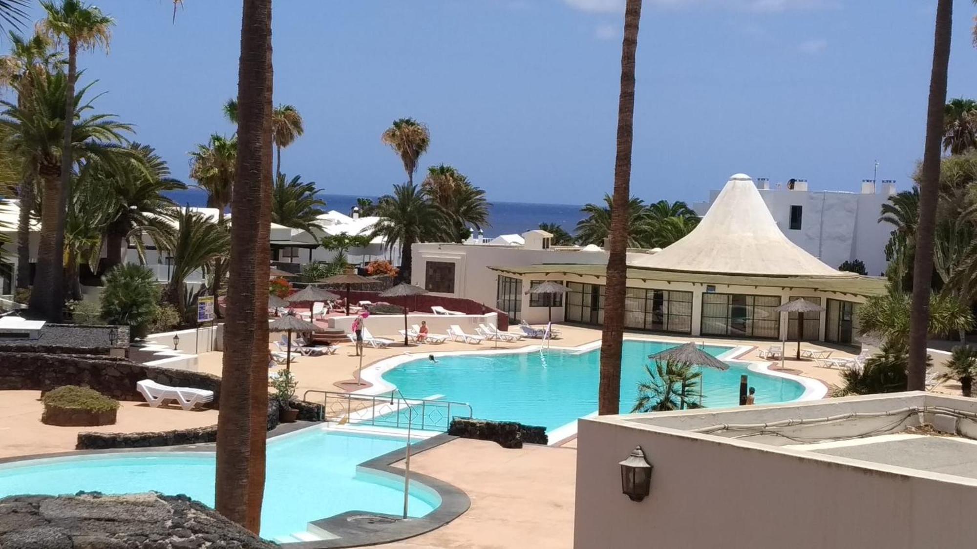 Luxury Apartamento Luz De Mar Complejo Playa Roca Costa Teguise Extérieur photo