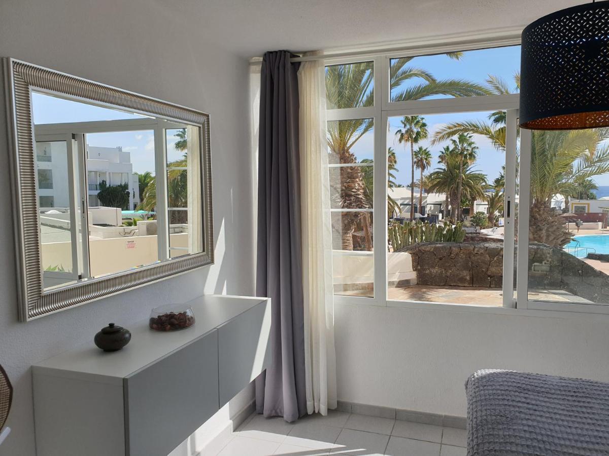 Luxury Apartamento Luz De Mar Complejo Playa Roca Costa Teguise Extérieur photo